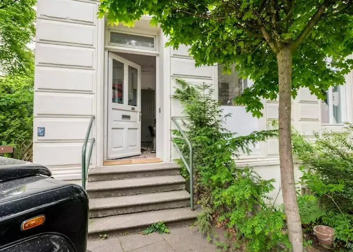Großzügige 185m2-Altbauwohnung in Bestlage 7Zimmer-2Bäder-2Küchen-2WCs Hamburg